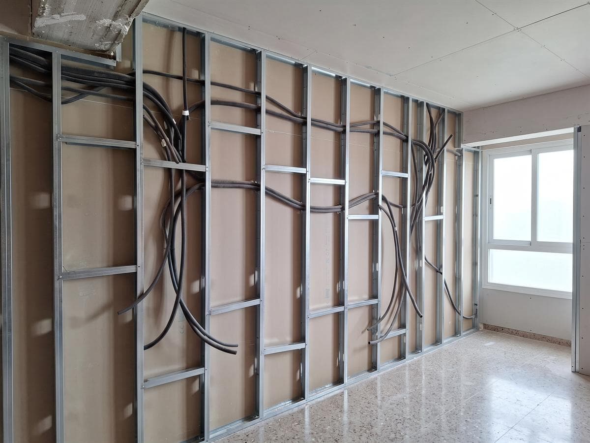 Cambio de distribución en un piso reformado por AZL en A Coruña